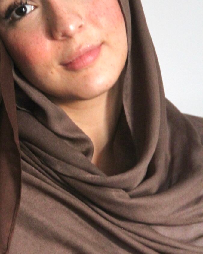 Signature Modal Hijab - "Wood"