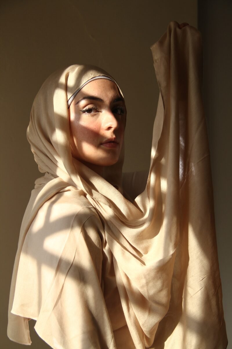 Signature Modal Hijab - "Desert"
